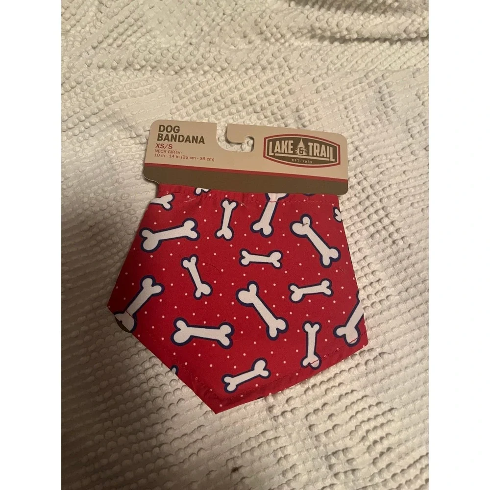 Dog‎ bandana